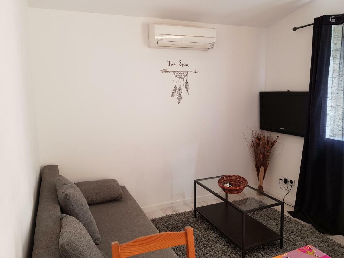 Chemin De La Carquette Daire Meynes Dış mekan fotoğraf